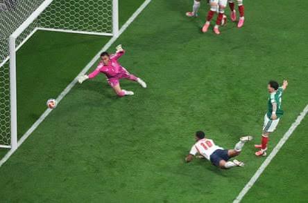 England's 10 men hang on after Kane penalty to beat Mexico in World Cup thriller | World Cup 2026 | The Guardian